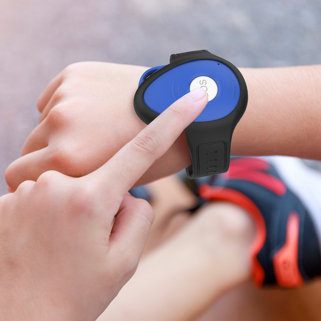 Original Stock Bracelet GPS Tracking Chip 2G Google Maps Standard Positioning Cellular Tracker for Kids