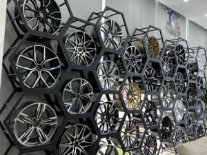 عجلات XL متوفرة بمقاسات 17 و18 و19 بوصة، 5x112 و5x108 و5x114.3 و5x120، جنوط سبائك متدفقة لسيارات الركاب - Product Image 6