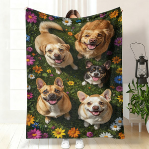 Couverture en flanelle réversible motif chien de dessin animé mignon, douce pour la peau, idéale pour la sieste à la maison ou au bureau, impression personnalisée, vente en gros - Product Image 1