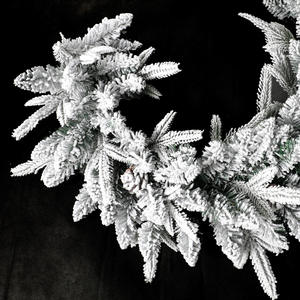 ของตกแต่งบ้านพวงดอกไม้ประดิษฐ์สีขาว9ฟุตสำหรับเตาผิงหน้าบ้านบันได - Product Image 4