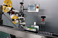 Fabricant de machines d'étiquetage horizontales de bureau à servomoteur électrique automatique de haute précision pour ampoules, flacons et tubes SKILT