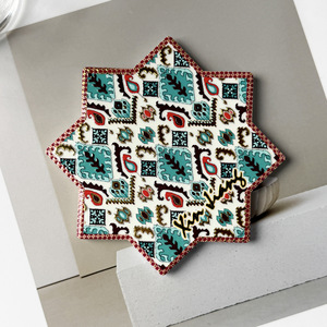 Sottobicchiere in Ceramica a Forma di Stella Ottagonale con Motivo Atlas, Decorazione Etnica in Lamina d'Oro, Isolante Termico per Casa - Product Image 6