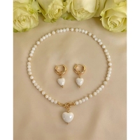 Exquisito Conjunto de Joyería Geométrica Chapada en Oro con Colgante de Piedra Natural y Cristal, Collar con Cuentas y Aretes