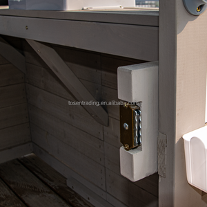 Maisonnette en bois pour enfants avec horloge, porte pour animaux et fenêtre de service - Cabane de jeu extérieure durable pour jardin - Product Image 4