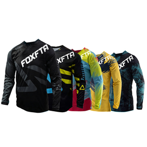Completo da Ciclismo Personalizzato in Poliestere Lavorato a Maglia, Maglia e Pantaloncini per Competizione e Velocità, Abbigliamento da Bicicletta - Product Image 1