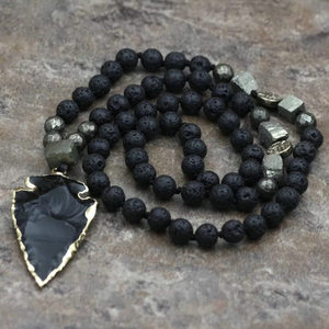 <span class=keywords><strong>Collana</strong></span> da <span class=keywords><strong>Uomo</strong></span> Stile Bohémien con <span class=keywords><strong>Perline</strong></span> in Pietra Lavica e Pirite Naturale Annodata, Ciondolo a Freccia in Ossidiana per Guarigione e Meditazione - Product Image 6