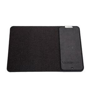 Alfombrilla <span class=keywords><strong>de</strong></span> ratón inalámbrico con <span class=keywords><strong>cargador</strong></span> rápido <span class=keywords><strong>de</strong></span> <span class=keywords><strong>10W</strong></span> <span class=keywords><strong>de</strong></span> cuero Pu <span class=keywords><strong>de</strong></span> gama alta <span class=keywords><strong>para</strong></span> <span class=keywords><strong>iPhone</strong></span> - Product Image 5