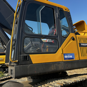 Excavatrice multifonctionnelle Volvo EC380DL d'occasion, capacité de la benne de 1,9 m, moteur de 160 kW, poids opérationnel de 38 tonnes, bon état de marche - Product Image 6