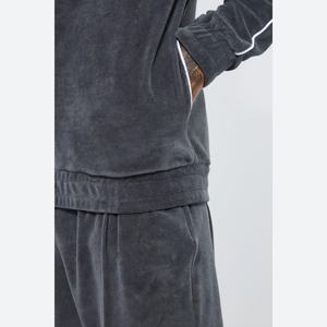 ชุดเซ็ตเสื้อฮู้ดซิปและกางเกงวอร์มกำมะหยี่คุณภาพสูงขายส่ง ชุดวอร์มกำมะหยี่สองชิ้นสำหรับผู้ชาย - Product Image 3