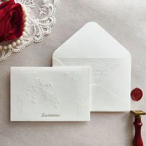 Papier blanc non couché papier texturé mat logo en relief enveloppe blanche avec voeux avec informations personnalisées