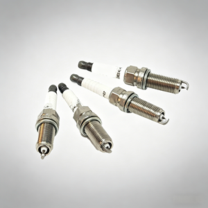 Candela d'Accensione Originale di Fabbrica Nuova a Lunga Durata in Iridio Platino OEM 32290011 per <span class=keywords><strong>Ricambi</strong></span> Motore Auto - Product Image 3