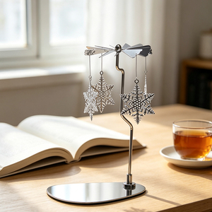 Weihnachtsgeschenke Silberfarbener Kerzenhalter Personalisierter Großhandel Edelstahl Wärmebetriebener Rotierender Drehbarer Kerzenständer - Product Image 6