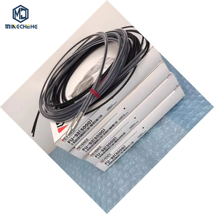 Capteur à fibre optique réfléchissant longue portée FU-92, détection 350 mm, fil d'or 0,005 mm, filetage M4, 2 m, découpe libre - Product Image 1