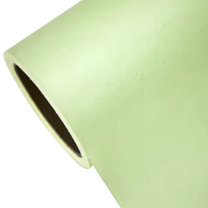 Serat mikro halus warna hijau 80% poliester 20% nilon Spunlaced kain bukan tenunan gulung bersih kain non-tenun