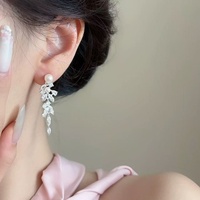 Boucles d'oreilles pendantes de luxe en perles pour femmes, boucles d'oreilles scintillantes à la mode, accessoires de bijoux pour fêtes et mariages, cadeaux