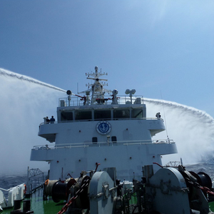 Système de lutte contre les incendies marins CQ, moniteur/pompe à eau de classe FiFi avec une capacité de 600-7200 m³/h et une garantie de 12 mois pour les navires - Product Image 1