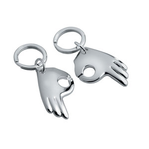 Portachiavi in PVC con Logo Personalizzato "OK" Abbinato a Modello in Metallo Numero di Serie PVC - Product Image 1