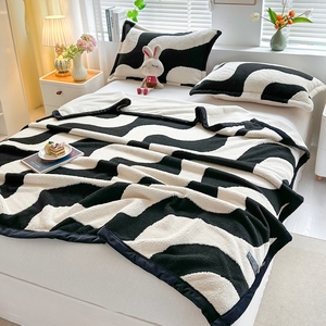 Literie de maison couverture en velours en peluche pour l'automne hiver noir et blanc <span class=keywords><strong>Panda</strong></span> fleur papillon doux chaud <span class=keywords><strong>adulte</strong></span> polaire couverture complète - Product Image 1
