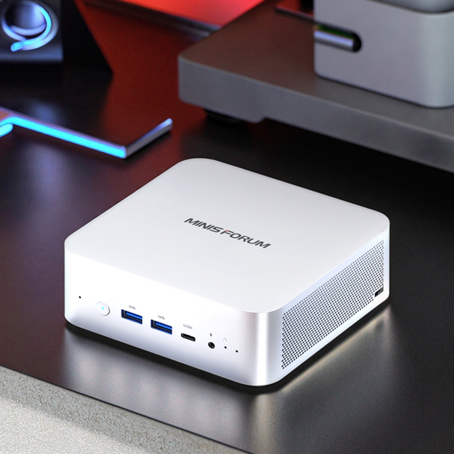 MINISFORUM AI X1 370 255 Gamer Mini PC AMD Ry-zen AI 9 HX 370 R7 255 OCuLink 2*USB4 Dual Speaker Desktop Gaming Computer WiFi7