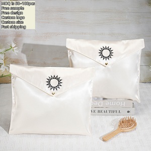 กระเป๋าใส่ครีมผ้าซาตินผมทรงซองจดหมายพร้อมกระดุมพิมพ์โลโก้แบบกำหนดเองสำหรับวิกผมชุดชั้นในผ้าซาติน - Product Image 5