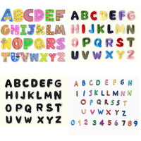 Mini Patchs Brodés avec Lettres - 26 Autocollants Alphabet A-Z avec Colle Thermique pour DIY Porte-clés Sac Vêtement Chapeau Artisanat Décoration