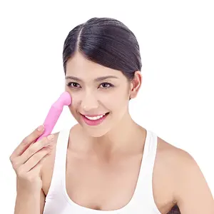 Accessoires avec emballage de soins de la peau écologique Machine de nettoyage électronique Nettoyeur de brosse pour le visage