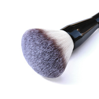 Pinceau de maquillage professionnel en gros, grand format, à poils synthétiques moelleux, pour blush et contour, pour estomper le maquillage du visage
