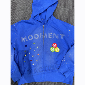 <span class=keywords><strong>Felpa</strong></span> <span class=keywords><strong>con</strong></span> <span class=keywords><strong>Cappuccio</strong></span> Invernale Personalizzata da Uomo <span class=keywords><strong>con</strong></span> Zip, Design <span class=keywords><strong>con</strong></span> Strass <span class=keywords><strong>Blu</strong></span> Effetto Lavaggio Acido, Tessuto in Spugna 100% Cotone Stile Vintage - Product Image 3