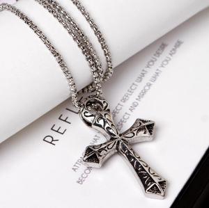 Collar de cruz de aleación para hombres y mujeres, colgante hip-hop que no se desvanece, accesorio de cadena para suéter de moda, con perla principal para niños - Product Image 4