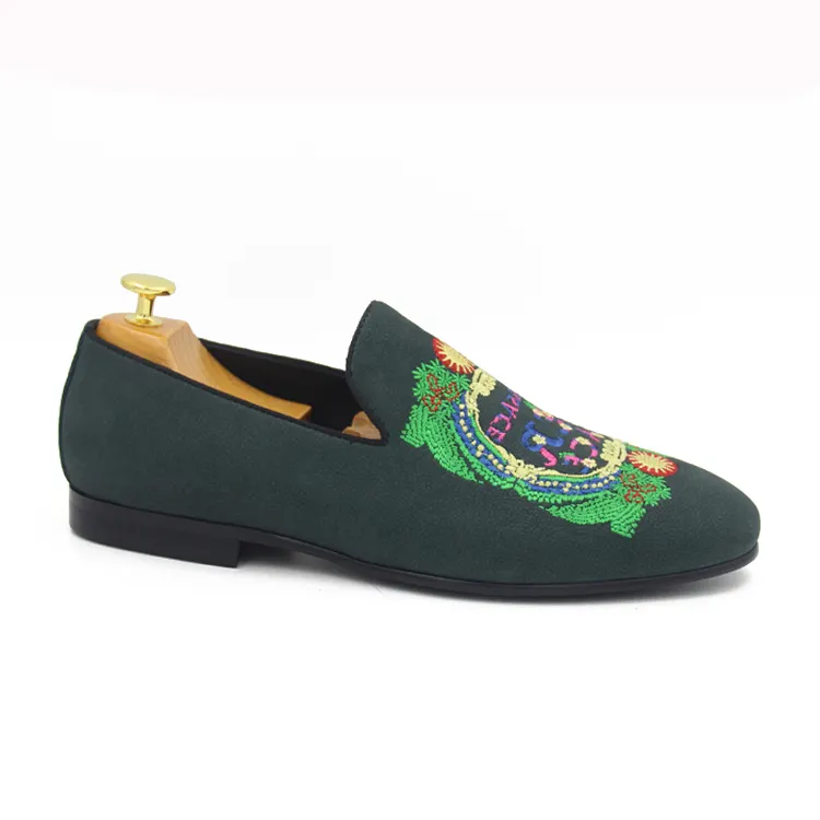 New exquisite low-top banquet shoes cow velvet embroidered shoes for mens luxury leather loafer