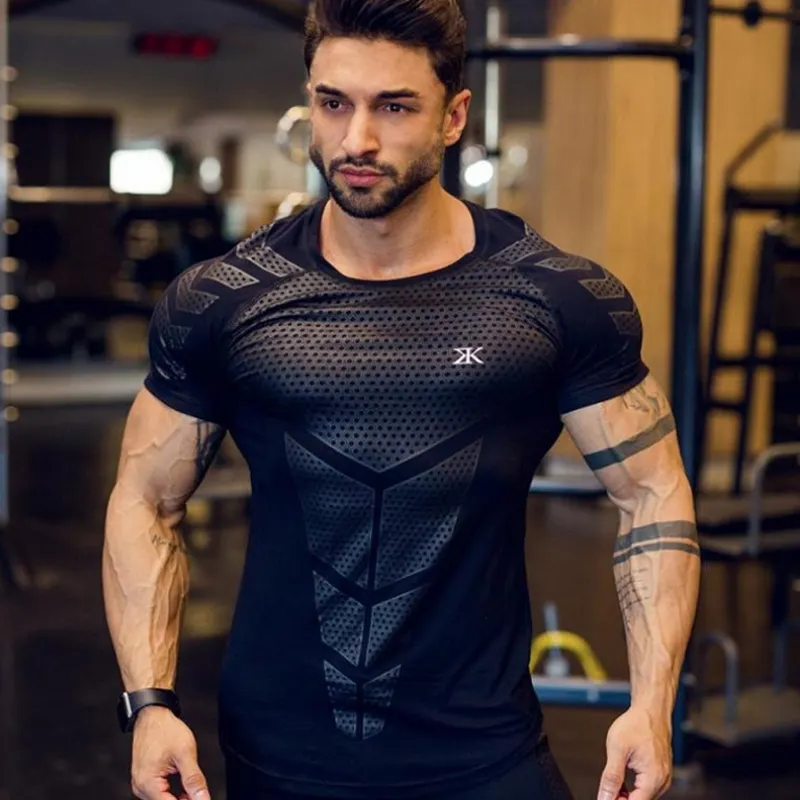 T-shirt a compressione da uomo di nuovo Design T-shirt sportiva da uomo Skinny palestre maschili T-shirt da corsa Fitness T-shirt da uomo sportiva corta