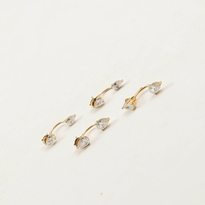 Nouveauté Boucles d'oreilles clous romantiques et délicates en forme <span class=keywords><strong>de</strong></span> goutte d'eau avec zircon cubique pour femmes, zircon poire brillant, plaqué or 18 carats, acier inoxydable - Product Image 3
