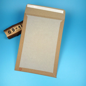 Enveloppes rigides en carton personnalisées avec logo, format <span class=keywords><strong>A4</strong></span> C4, <span class=keywords><strong>dos</strong></span> renforcé, « Ne pas plier », en papier kraft, pour documents, photos, envois postaux, vente en gros - Product Image 2