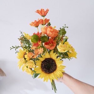 Bouquet de fleurs artificielles Sunny Days en tissu tissé plastique pour décoration de mariage CF02157 - Product Image 2