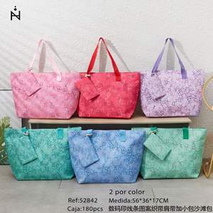 Sac à bandoulière en toile à motif imprimé numérique 56x36x17cm, sac de plage avec petite pochette - Product Image 3