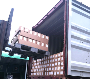 La mejor película de vinilo para envolver automóviles Vinilo autoadhesivo de pegamento gris extraíble para personalización de vehículos Producción Renolit - Product Image 4