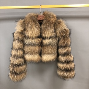 Manteau en fourrure de raton laveur véritable pour <span class=keywords><strong>femme</strong></span>, mode d'hiver, veste en fourrure véritable de luxe, parka en fourrure épaisse et chaude pour <span class=keywords><strong>femme</strong></span> - Product Image 1