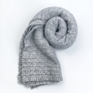 وشاح نسائي شتوي مخصص طويل محبوك دافئ وشاح بلون سادة للنساء والرجال مع شعار مخصص - Product Image 2