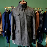 Nouvelle Collection 2026 – Veste Safari Unisexe Grise en Cachemire LP, Col Montant Premium, Fermeture Éclair Utilitaire, Manteau d'Hiver en Laine avec Doublure Polaire