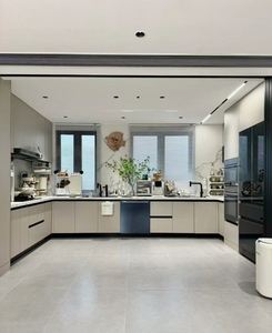 New Arrival Modern Cabinet Design Luxury Custom Solid Wood Tall Cabinets Living Room <b>Furniture</b> <b>Kitchen</b> Cabinets - Product Image 5