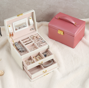 Étui en cuir blanc de haute qualité pour bijoux et organisateur de luxe verrouillable, boîte de présentation de bijoux, boîte à bagues - Product Image 3