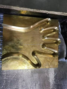 Macchina monouso per guanti a due strati con strappo automatico - Product Image 5