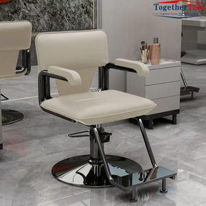 Sillón de Barbería Retro con Mecanismo Hidráulico, Giratorio 360 Grados, en Cuero Sintético para Salones de Belleza - Product Image 5