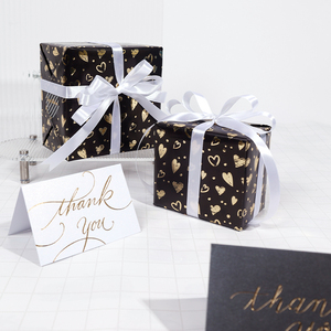 Vente en gros de papier d'art pour la Saint-Valentin 80g rouleau de papier d'emballage pour emballage personnalisé de luxe 43*300cm - Product Image 1