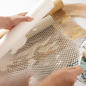 Rouleau de papier kraft en nid d'abeille entièrement automatique de 500mm Papier d'emballage en nid d'abeille tendance pour fournitures de fleuriste - Product Image 1