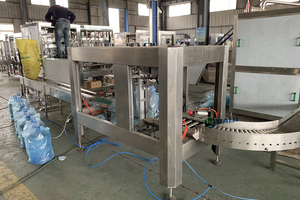 Máquina Automática para Llenar y Tapar Botellas <span class=keywords><strong>de</strong></span> Agua Potable <span class=keywords><strong>de</strong></span> <span class=keywords><strong>3</strong></span> a 5 Galones al Mejor <span class=keywords><strong>Precio</strong></span> - Product Image 6