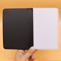 Porte-passeport de luxe en cuir PU Logo personnalisé Couverture protégée par sublimation Caractéristiques Conception personnalisée Fente pour carte de crédit