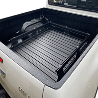 Toyota Hilux Revo DC d'occasion avec rail de protection latéral, traction avant, régulateur de vitesse adaptatif, jantes R21, intérieur cuir foncé, toit ouvrant panoramique gauche, caméra 360°, 2016, 8 LED haute luminosité