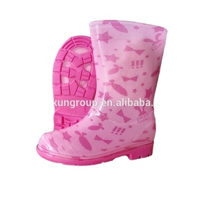 2020 OEM骑行胶靴pvc透明雨靴儿童定制设计PVC儿童雨靴 - Product Image 5