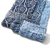 Tissu denim bleu 80% coton avec pompon rose Jacquard pour jeans 12 oz Tissu denim de haute qualité en gros